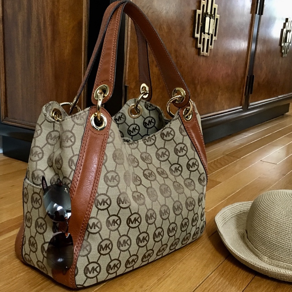 Michael Kors Ludlow Signature Jaquard Satchel - image 2